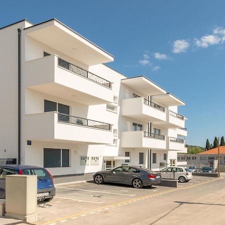 Modern 4* Luxury Apartment In Center Trogir Bagian luar foto