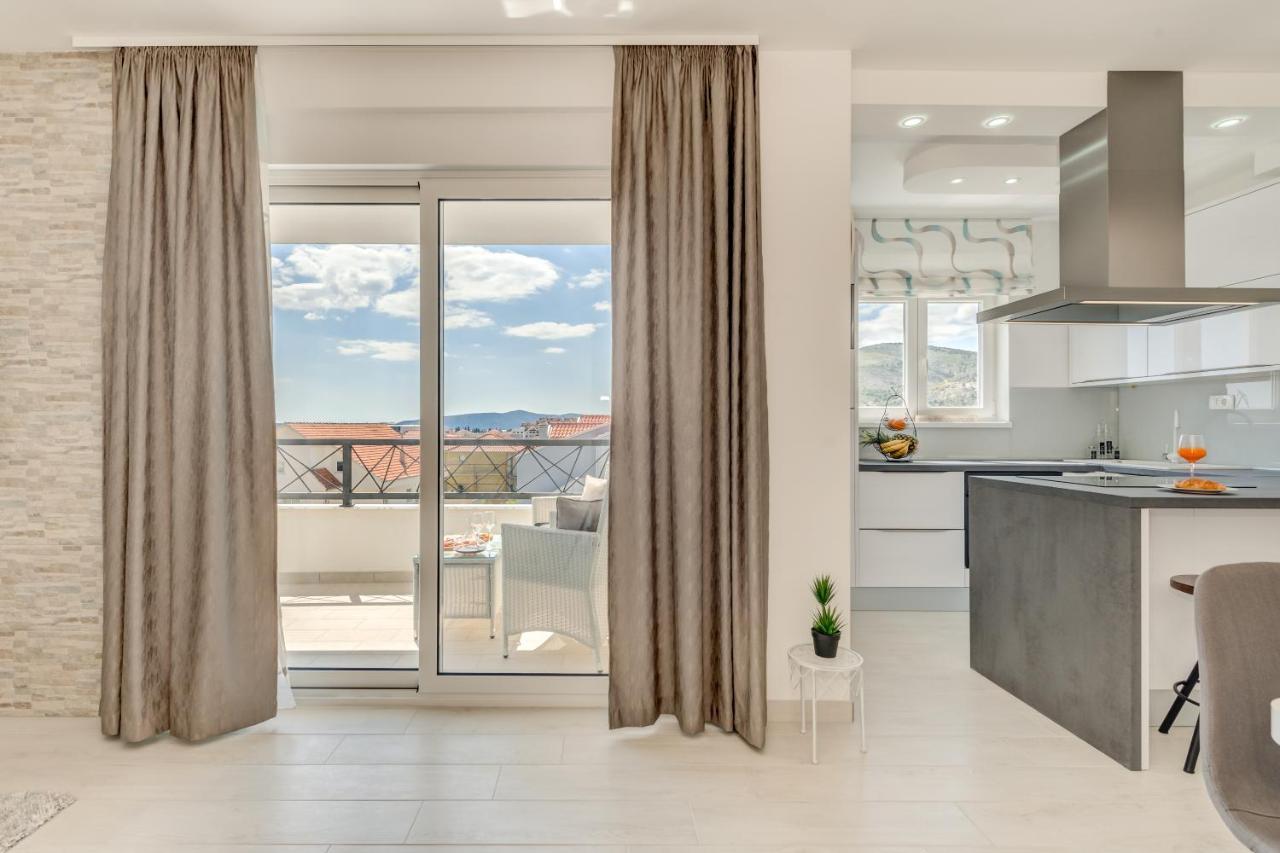 Modern 4* Luxury Apartment In Center Trogir Bagian luar foto