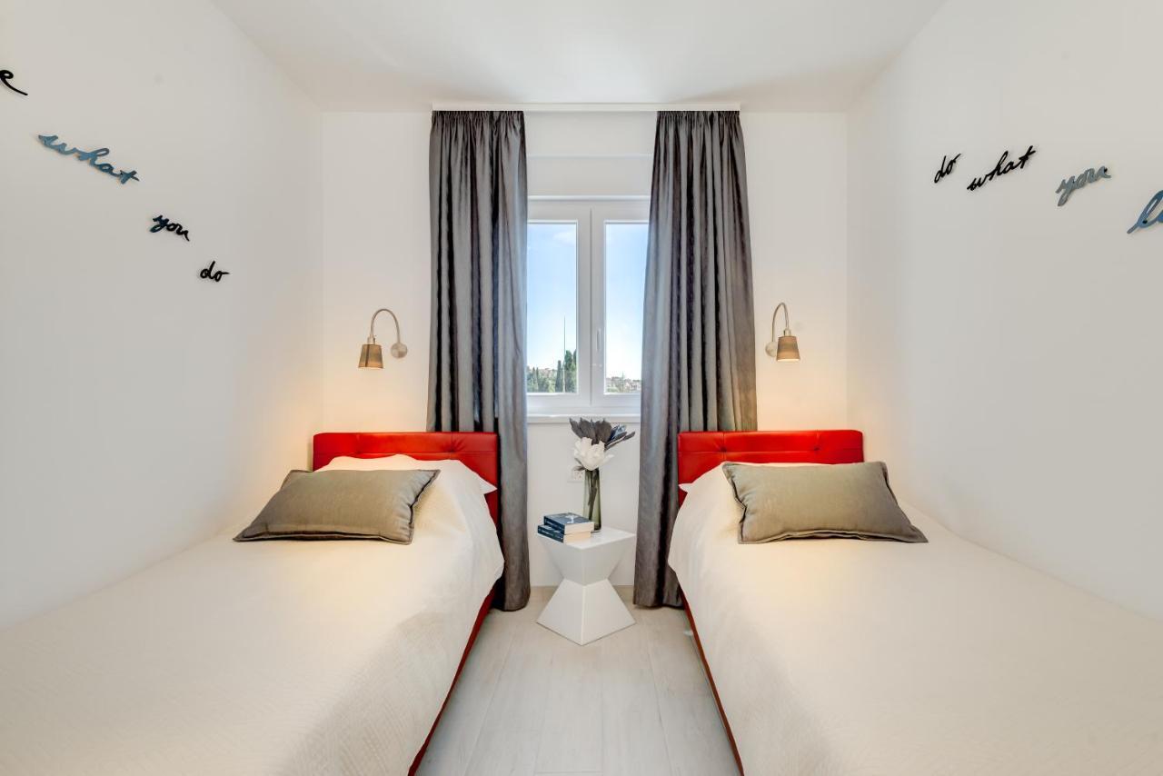 Modern 4* Luxury Apartment In Center Trogir Bagian luar foto